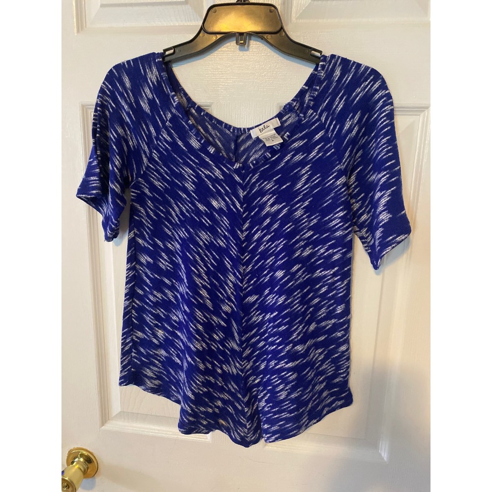 Isela Blue White Space Dye Knit V-Neck Top Short Sleeve Casual Blouse Small